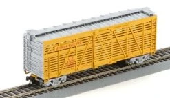 Athearn 75963 HO Scale 40' Stock Car Union Pacific "Yellow" UP 47573D - NOS