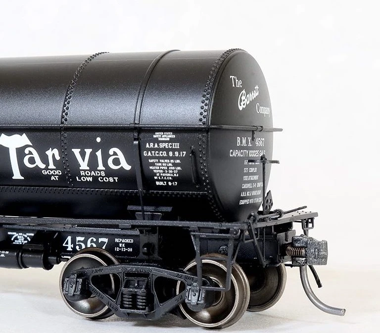 Tangent Scale Models 19067 GA 1917-design 10000 Gal Tank Car “Barrett Tarvia 1938+” BMX #s Varies 2 Tangent Scale Models 19067 GA 1917-design 10000 Gal Tank Car “Barrett Tarvia 1938+” BMX #s Varies - Image 2