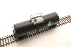 Walthers 920-100143 HO Scale 16,000 Gallon Funnel Flow Tank Car Corn Syrup ADMX 15820 -Athearn Shop walthers 920 100143 ho scale 16 000 gallon funnel flow tank car corn syrup admx 15820 3